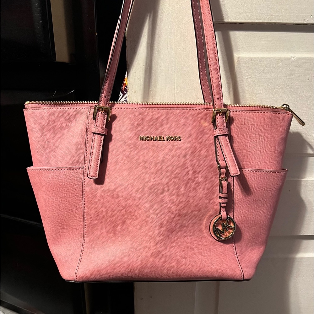 Pink Michael kors tote bag